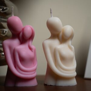 Χειροποίητο αρωματικό κερί δυο σώματα αγκαλιά